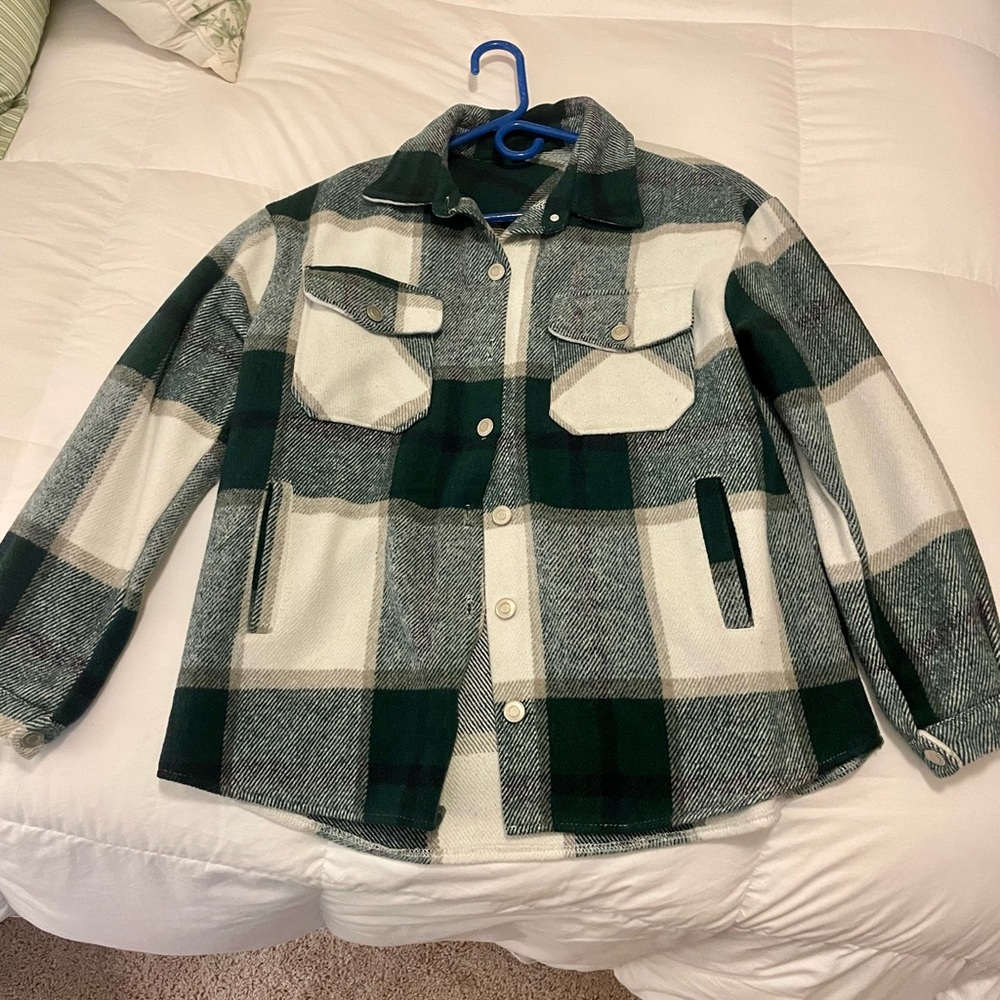 Women’s Long Sleeve Button Down Flannel Shacket with Pockets
